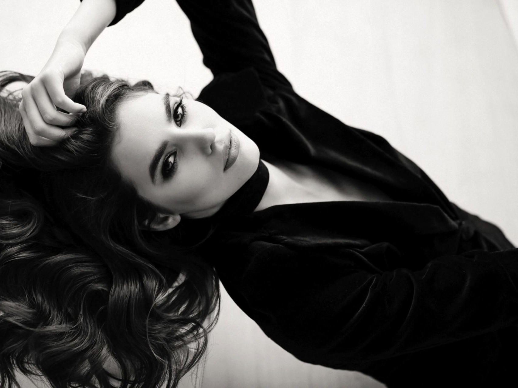 beautiful sexy woman in elegant clothes posing in studio